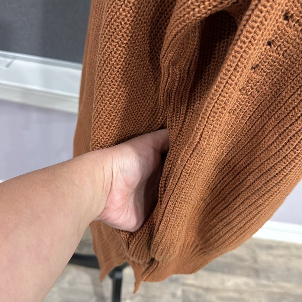 Cardigan - Picture 3 of 4